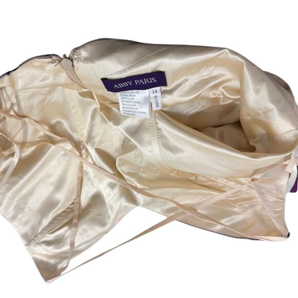 LUCCI LU ABBY PARIS PURPLE GOWN 90110, Size 14, New with Tag MSRP $380 SOO - Picture 12 of 13